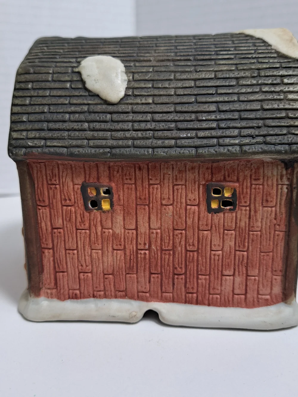 Vintage 1995 Dickens Sugar Creek Country Barn & 1995 Blacksmith Shop Lot of 2
